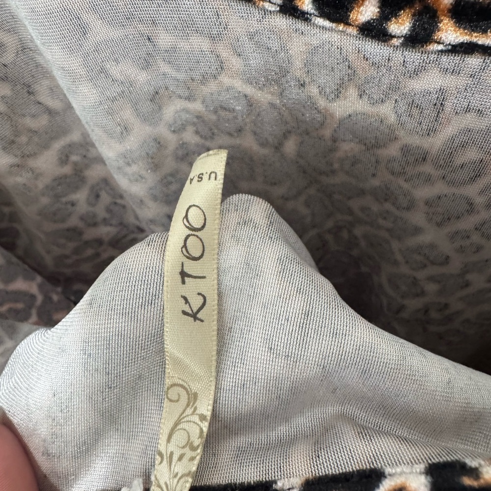 KT00 Leopard Print Scarf